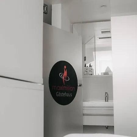 Maximilian بيت ضيافة شباير