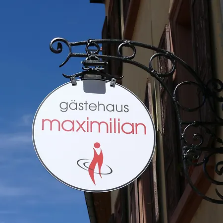 Maximilian Πανσιόν