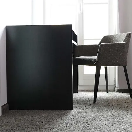 Maximilian بيت ضيافة 4*