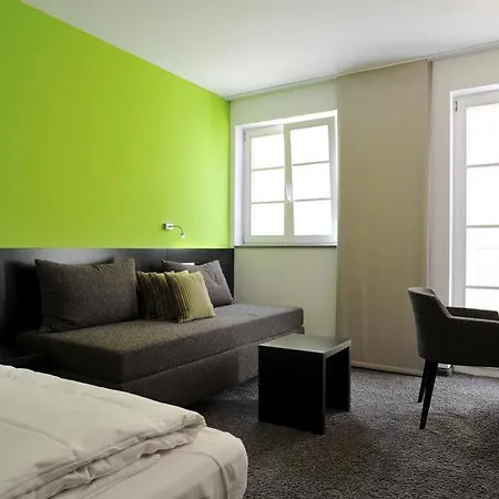 Guest house Maximilian 3*